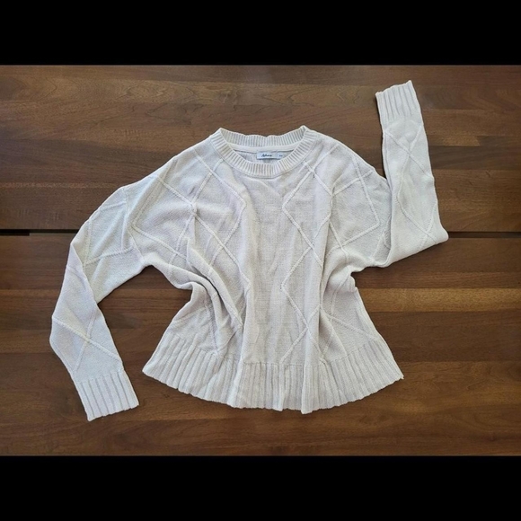 Knit sweater - Picture 1 of 3